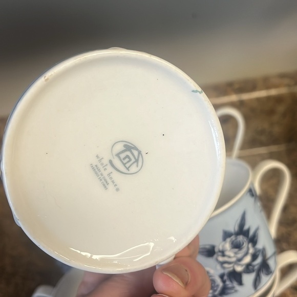 Vintage Blue Floral Mugs Set - Picture 3 of 3